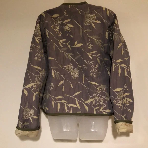 Stylish Fall/Spring  Reversible Jacket - Picture 2 of 8